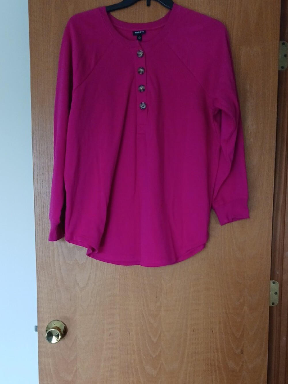 torrid Bright Fuchsia Button-Front Top - Picture 2 of 4
